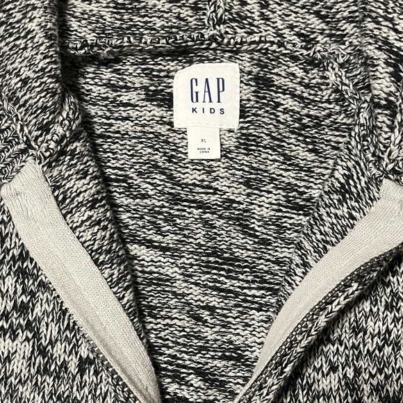 GAP Kids Black and Gray Hooded Sweatshirt - Picture 2 of 4